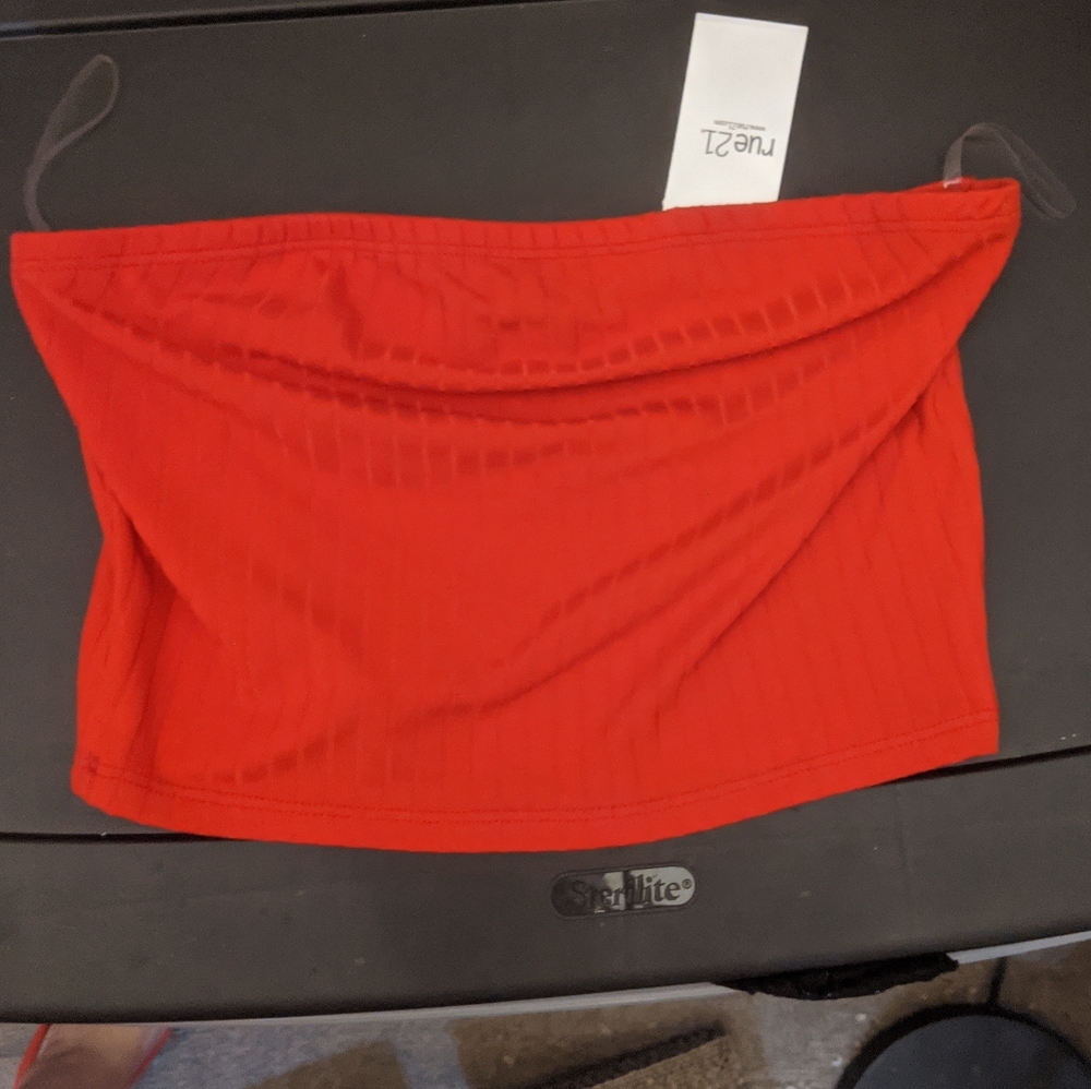 SALE Rue 21 Solid Red Ribbed Cropped Tube Bandeau Top Size Medium